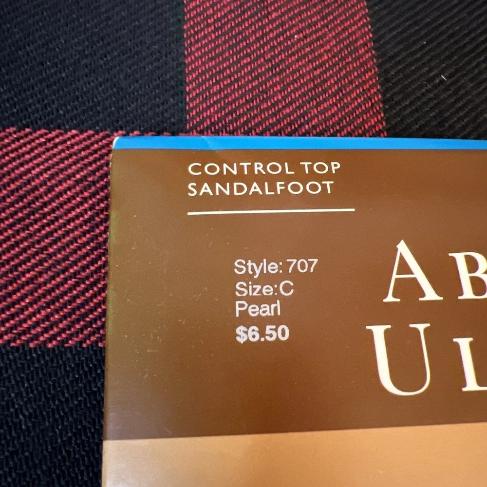 Hanes Absolutely‎ Ultra Sheer Control Top Sandalfoot Sz C Pantyhose 707 Pearl